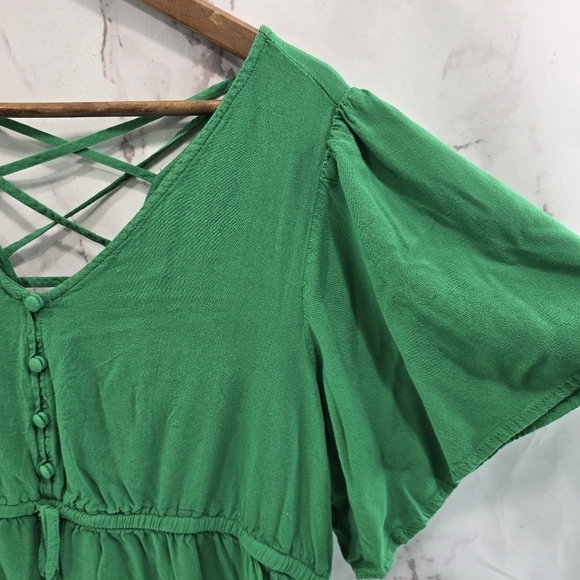 Torrid Shirt Womens 2 Kelly Green Flutter Criss Cross Strappy Babydoll Sharkbite - Picture 11 of 12